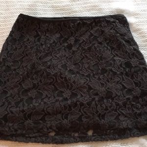 Grey lace mini skirt